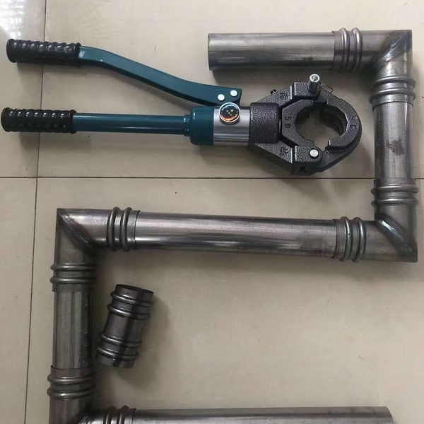 金秀鑫亿呈冷却管